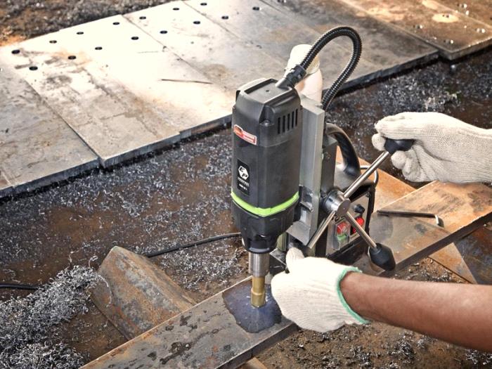 Magnetic Core Drilling Machine-KBM 35 l - Eibenstock Positron Products